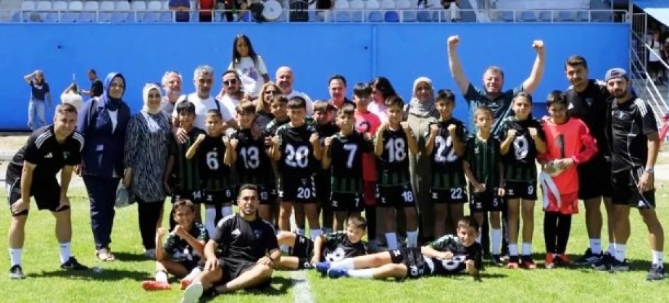 Beyşehir Göl Cupta U12 Takımımız Fenerbahçeyi yenerek şampiyon oldu